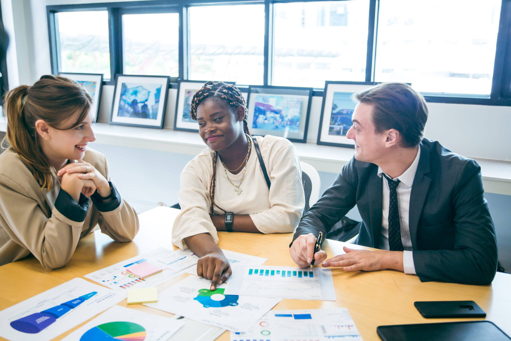 Professional diverse business people having collaboration team meeting ...